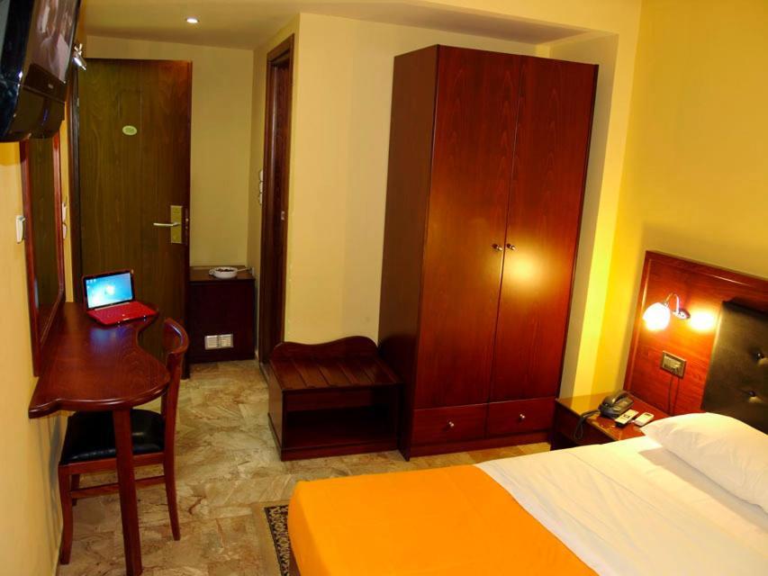 Hotel Filoxenia Chania  Quarto foto